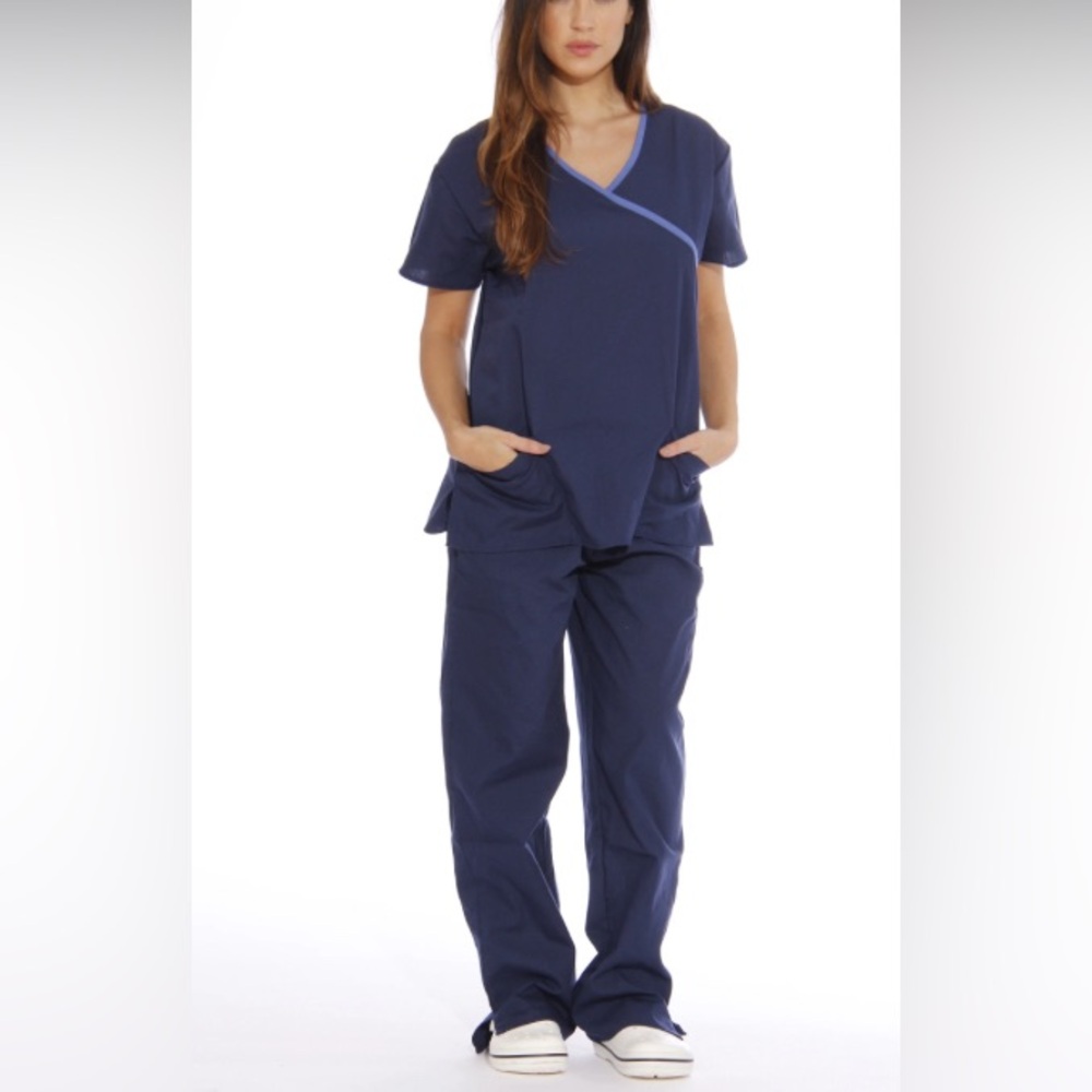 Women’s Scrubs